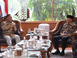 Menteri Desa PDT Bahas Program di Desa Tepat Sasaran Bersama Mendagri