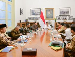 Presiden Prabowo Subianto Serahkan DIPA dan TKD Tahun Anggaran 2025 serta Luncurkan Katalog Elektronik Versi 6.0