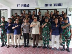 Kasad Dampingi Menhan RI Kunjungi SMA Taruna Nusantara dan PT Pindad