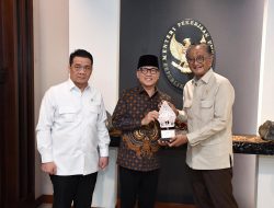 Bersama Menteri PU, Mendes Yandri Akan Tuntaskan Jalan Rusak di Desa-Desa Tertinggal