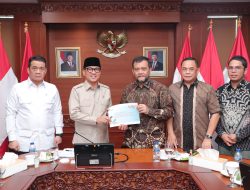Mendes Yandri Ajak Gubernur Jateng Terpilih Manfaatkan BUM Des Pangkas Kemiskinan di Desa