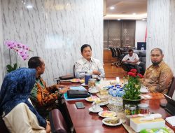 Terima Bupati Halmahera Selatan, Wamen Viva Yoga: Siap Kembangkan Pulau Bacan Sebagai Kawasan Transmigrasi dan Lumbung Pangan