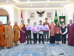 WALUBI dan BAZNAS Serahkan 4.000 Paket Sembako di Gebyar Ramadan DWP Kemenag