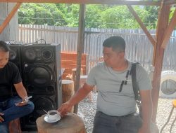 Lagi Menunggu sembari Cofee Morning di lopo kopi “Lain Hati”