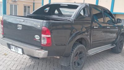 Mobil Dinas PU Soppeng, Plat Merah Berubah Jadi Putih